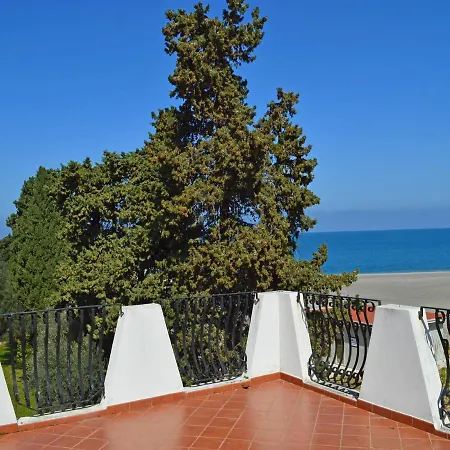 Luigina - Seafront In Capo d'Orlando