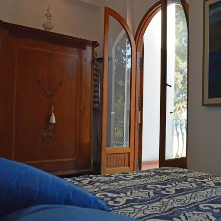 Villa Luigina - Seafront In *